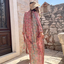 Load image into Gallery viewer, INDY Pink kaftan ( sold out )
