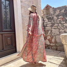 Load image into Gallery viewer, INDY Pink kaftan ( sold out )
